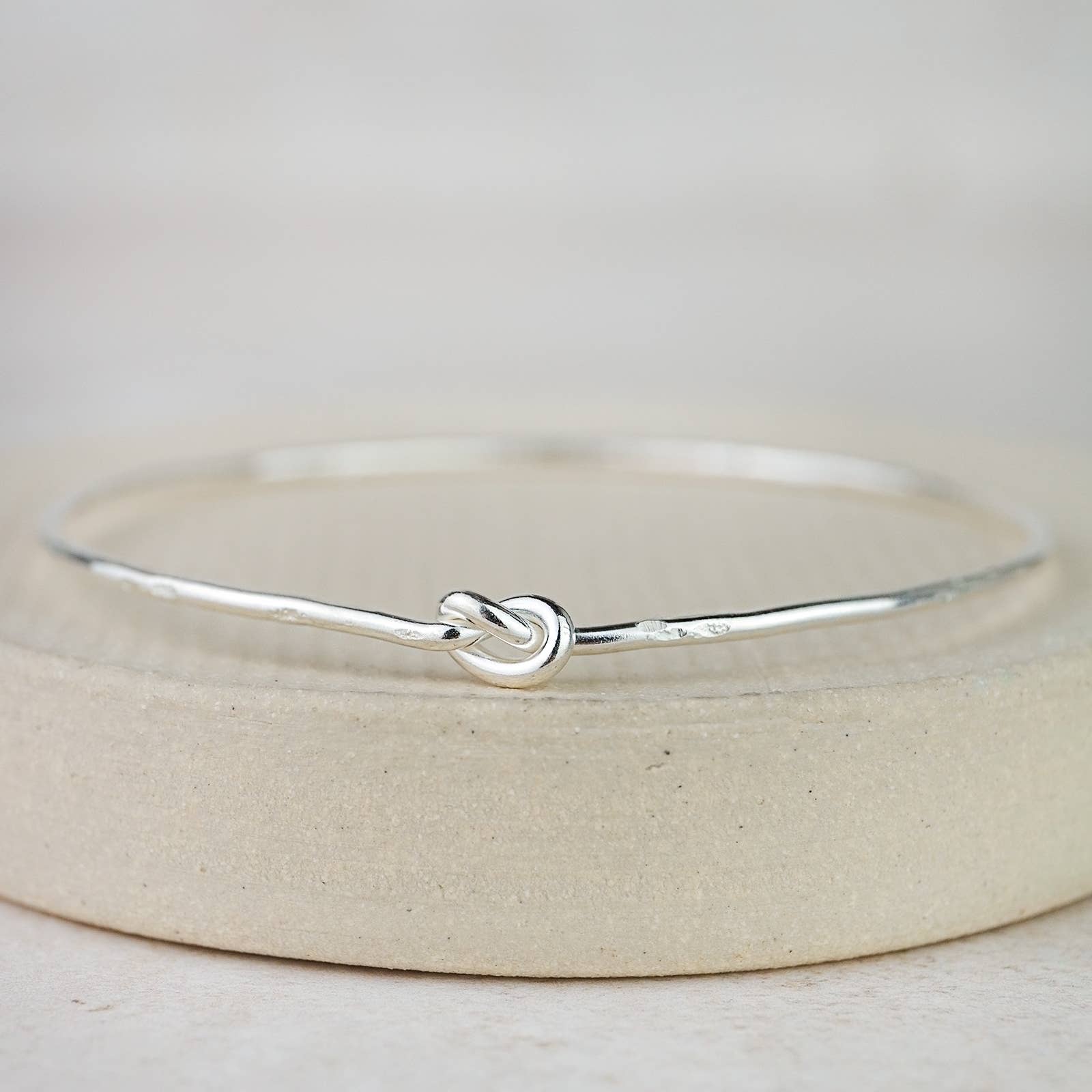 Sterling Silver Single Love Knot Bangle: 6.5cm