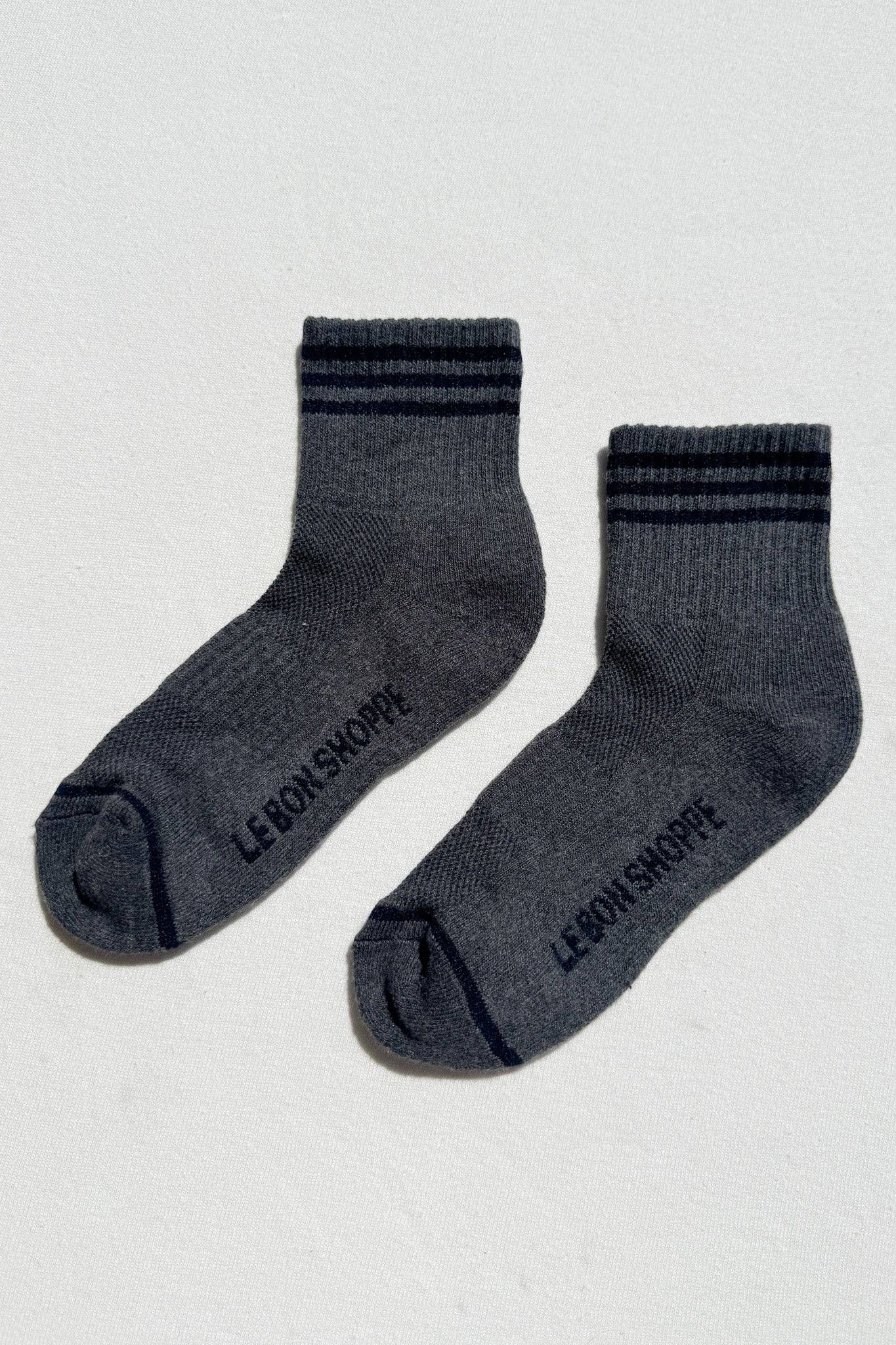 Girlfriend Socks: Scarlet