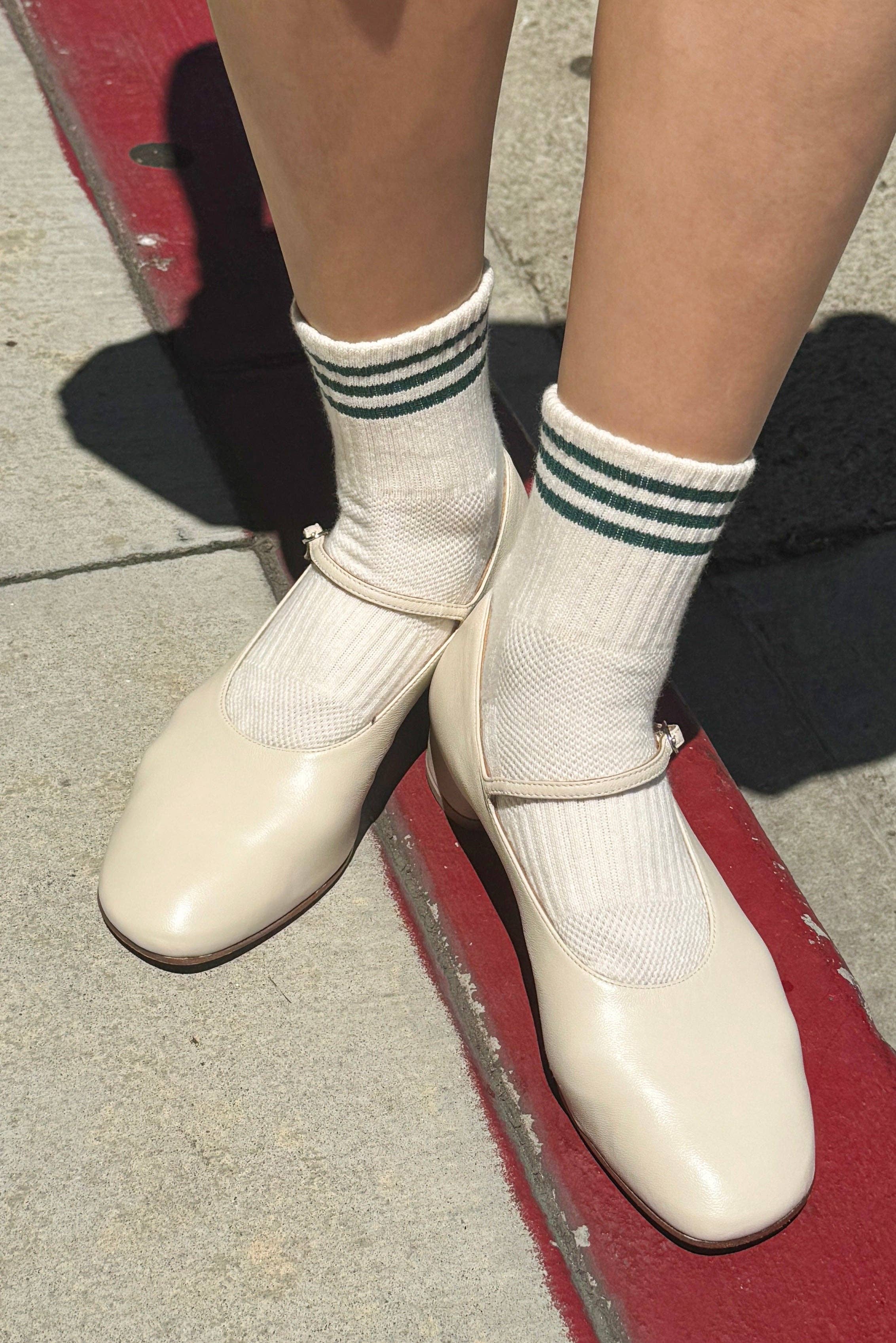 Girlfriend Socks: Peony