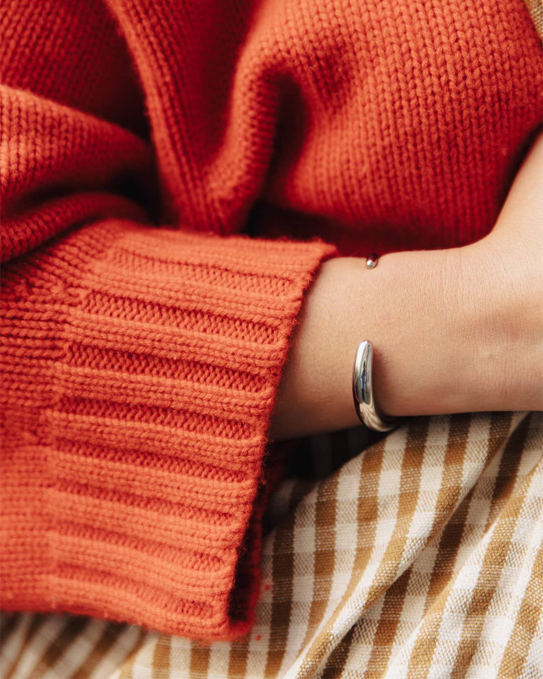 Silver Bold Fluid Bangle, Waterproof