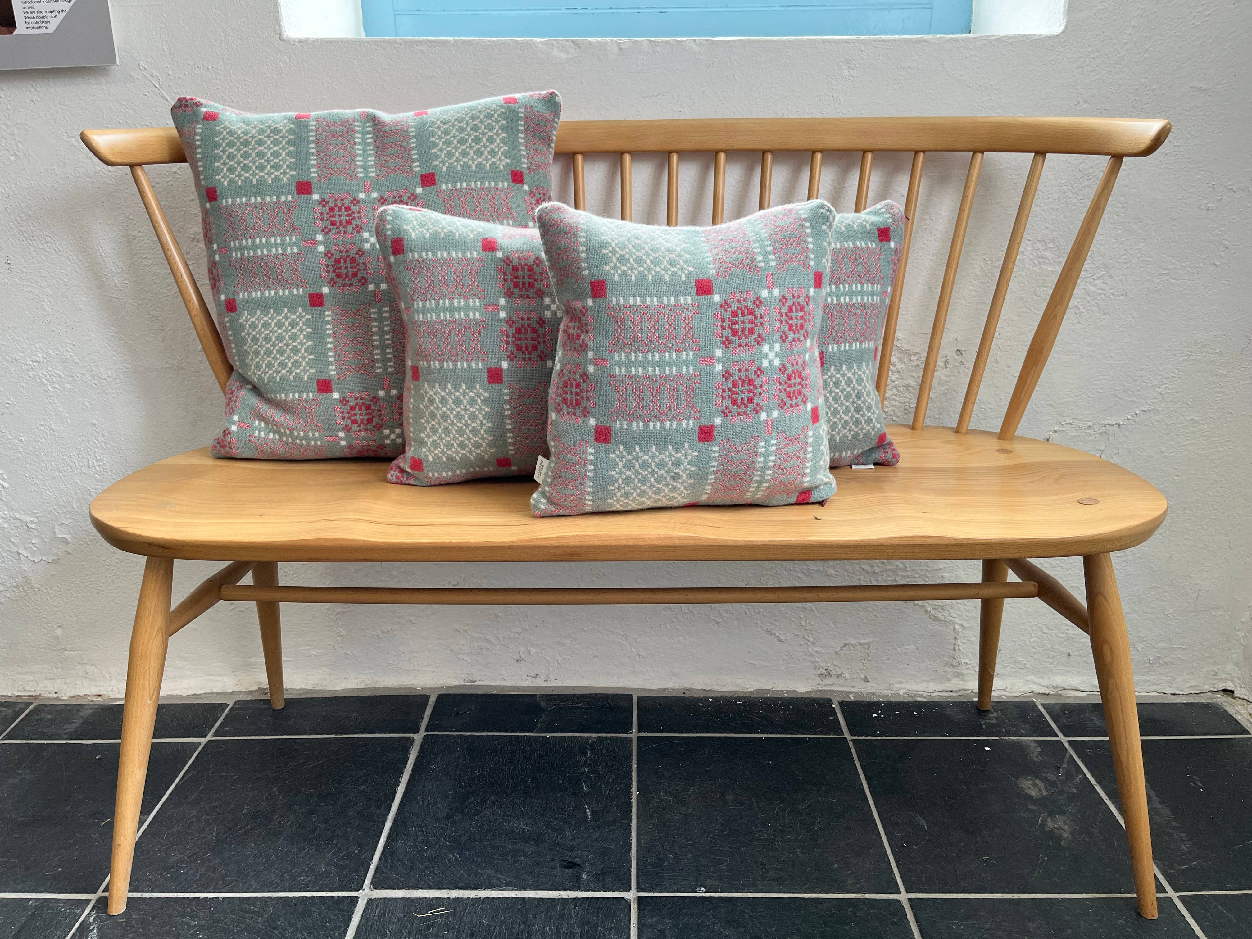 Knot Garden Cushion Cover: Rhiwbob / 30X30CM