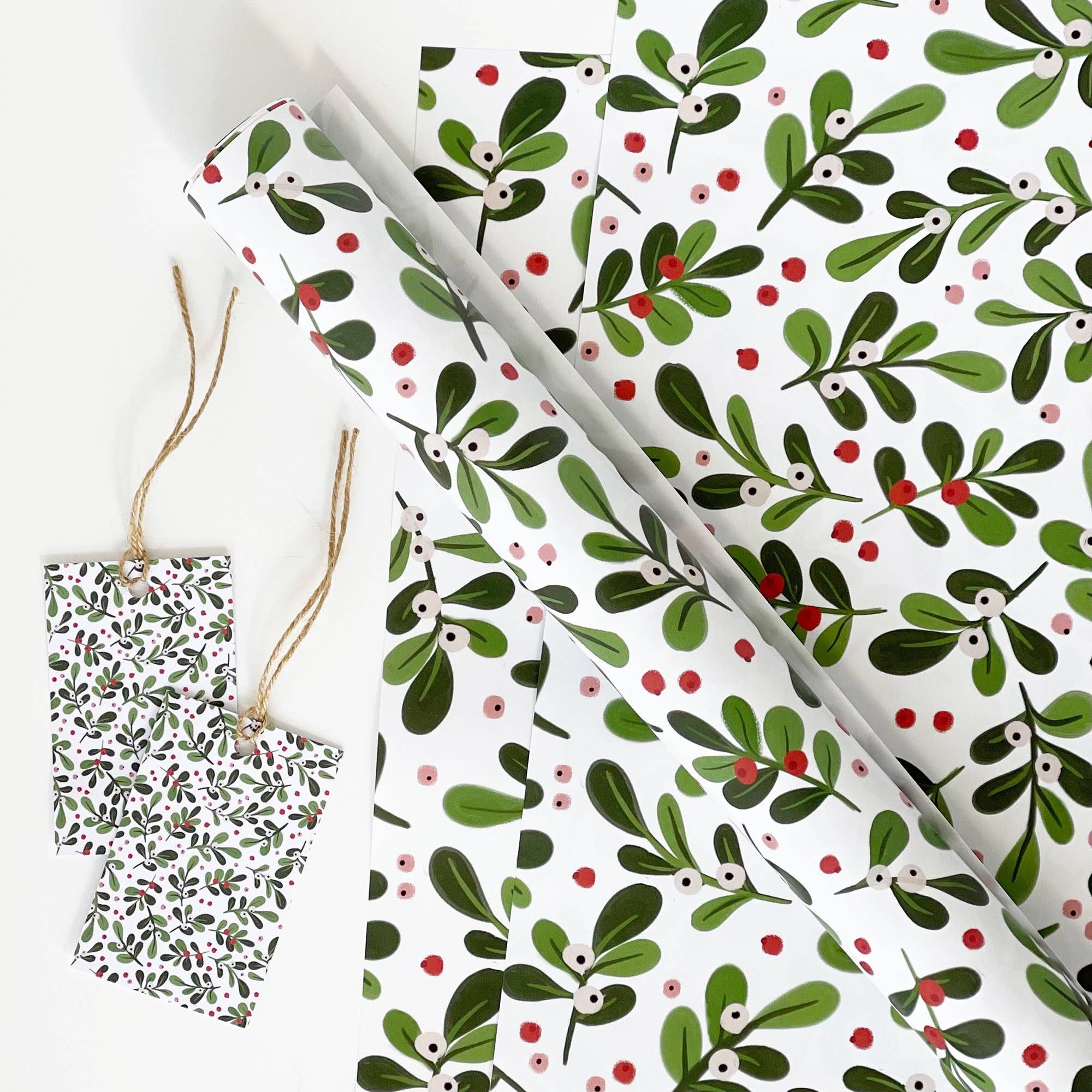 Christmas WHITE Mistletoe Gift Wrap: 10 sheets