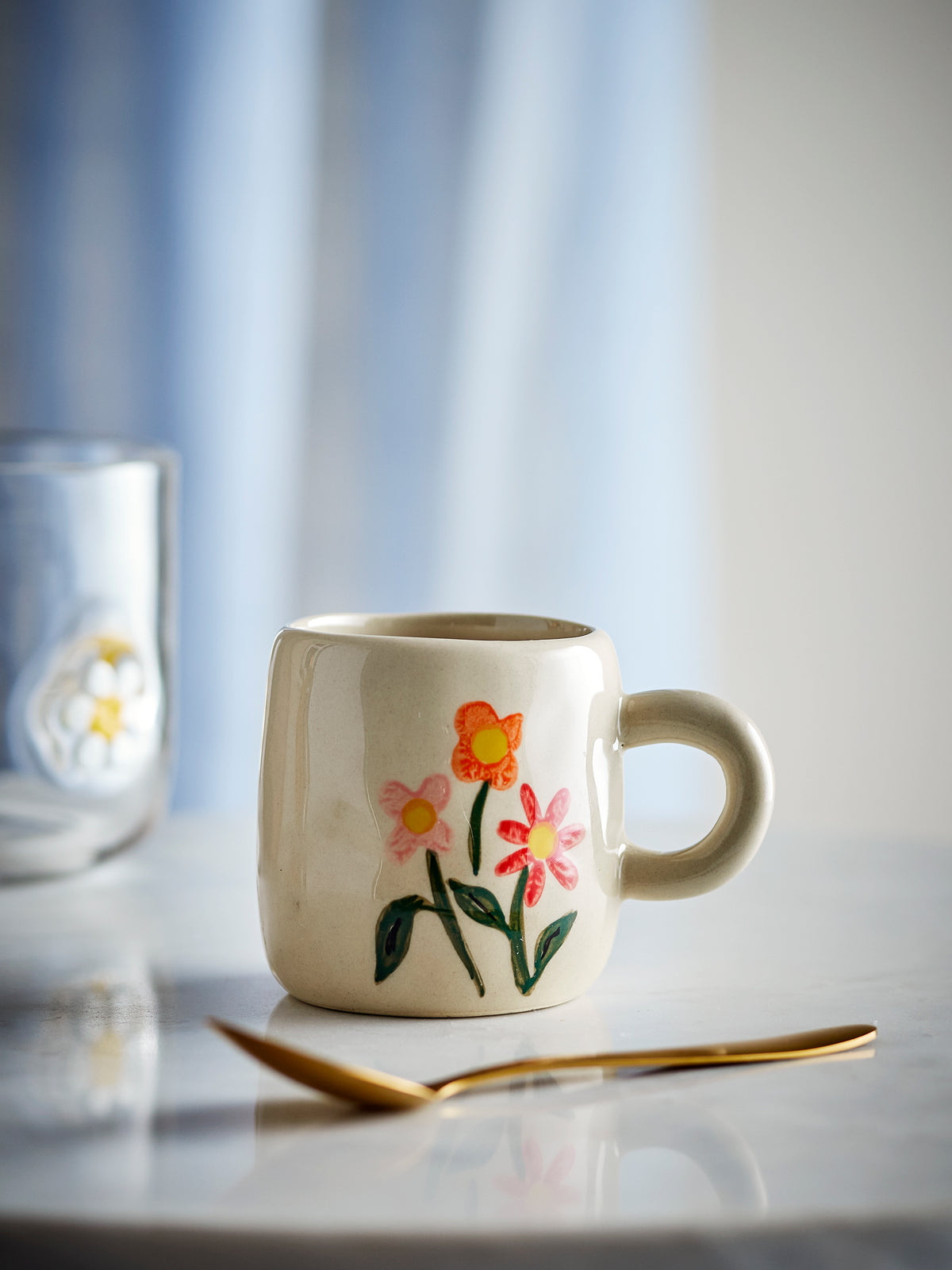 Millie Cup - White Flowers with Stems