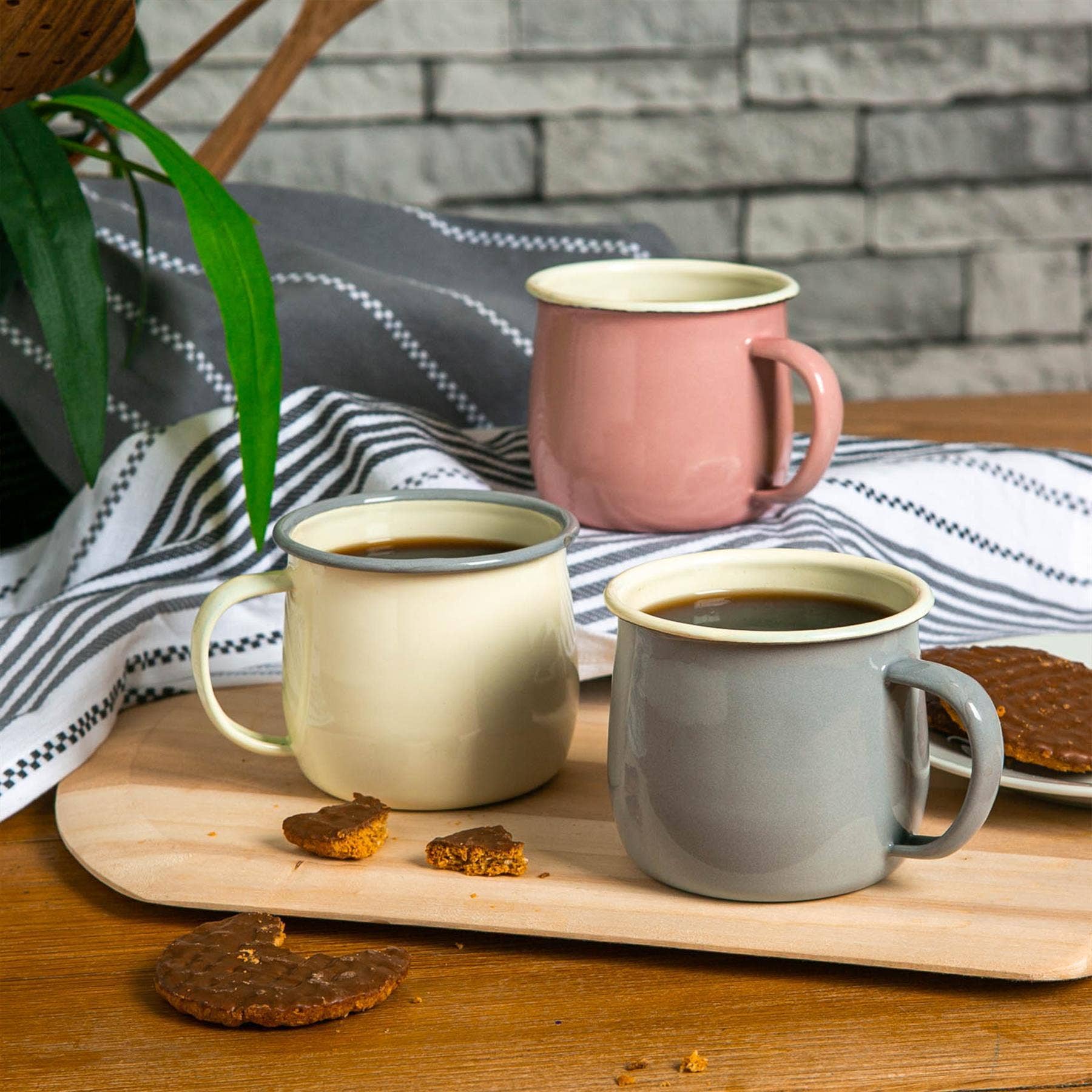 Argon Tableware Coloured Enamel Belly Mug - 375ml - Cream