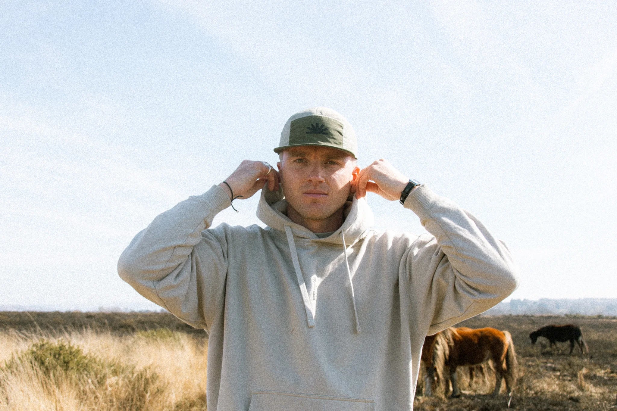 TWO-TONE FIVE PANEL