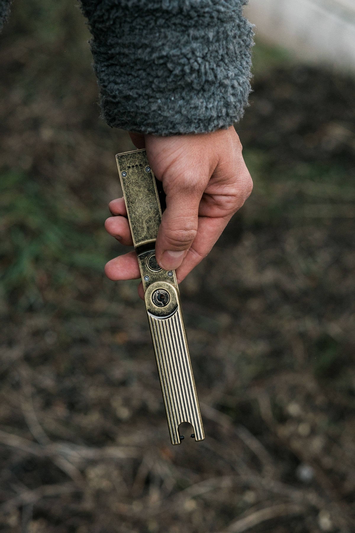 Pivot Arc Lighter: Default Title