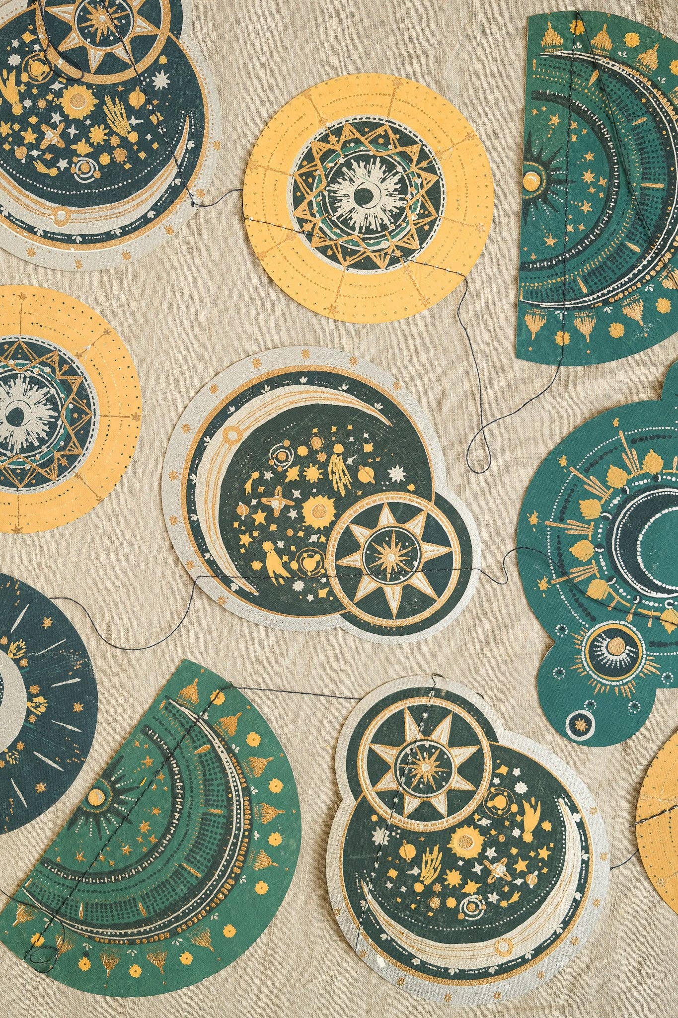 UK/EU: Celestial Sewn Garland