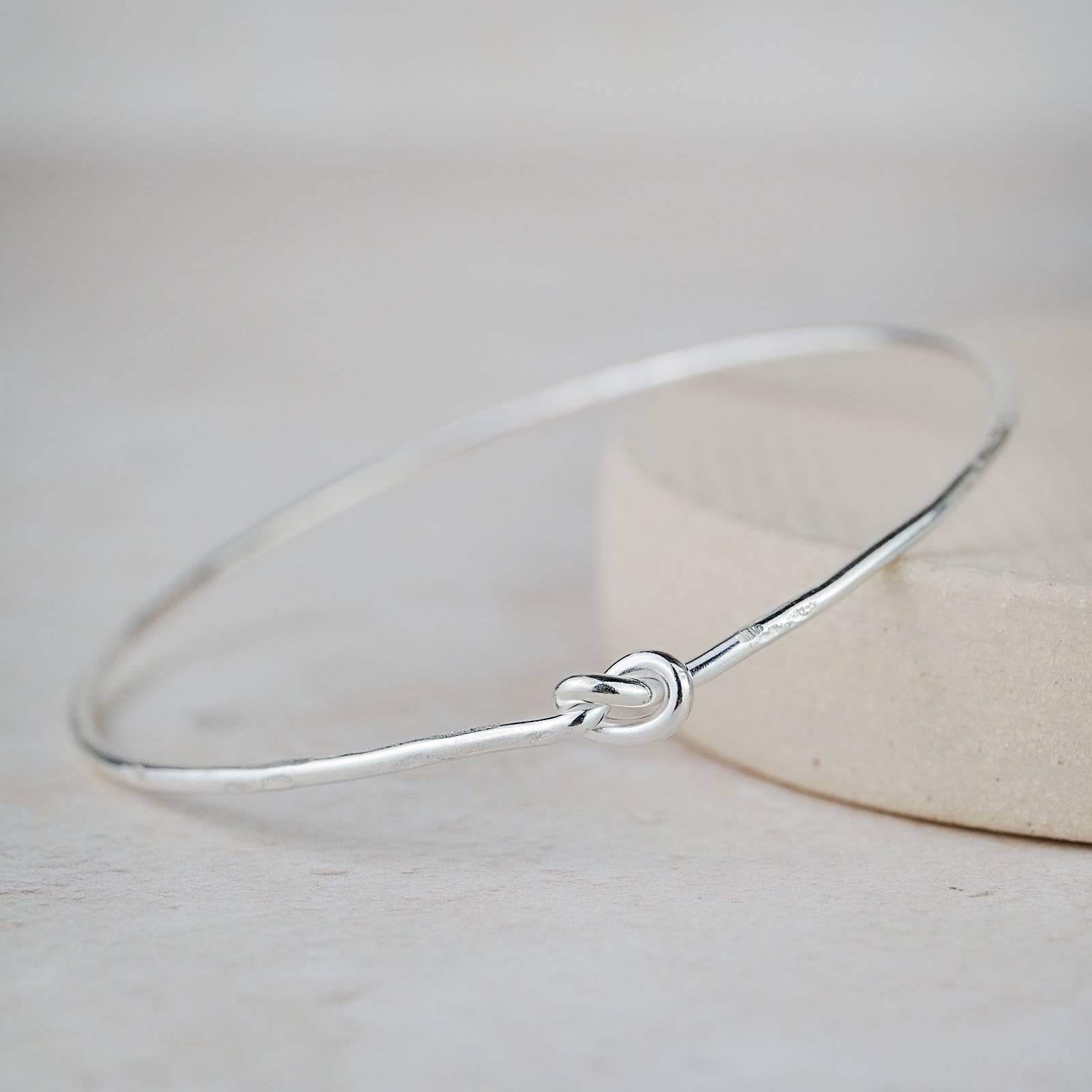 Sterling Silver Single Love Knot Bangle: 6.5cm