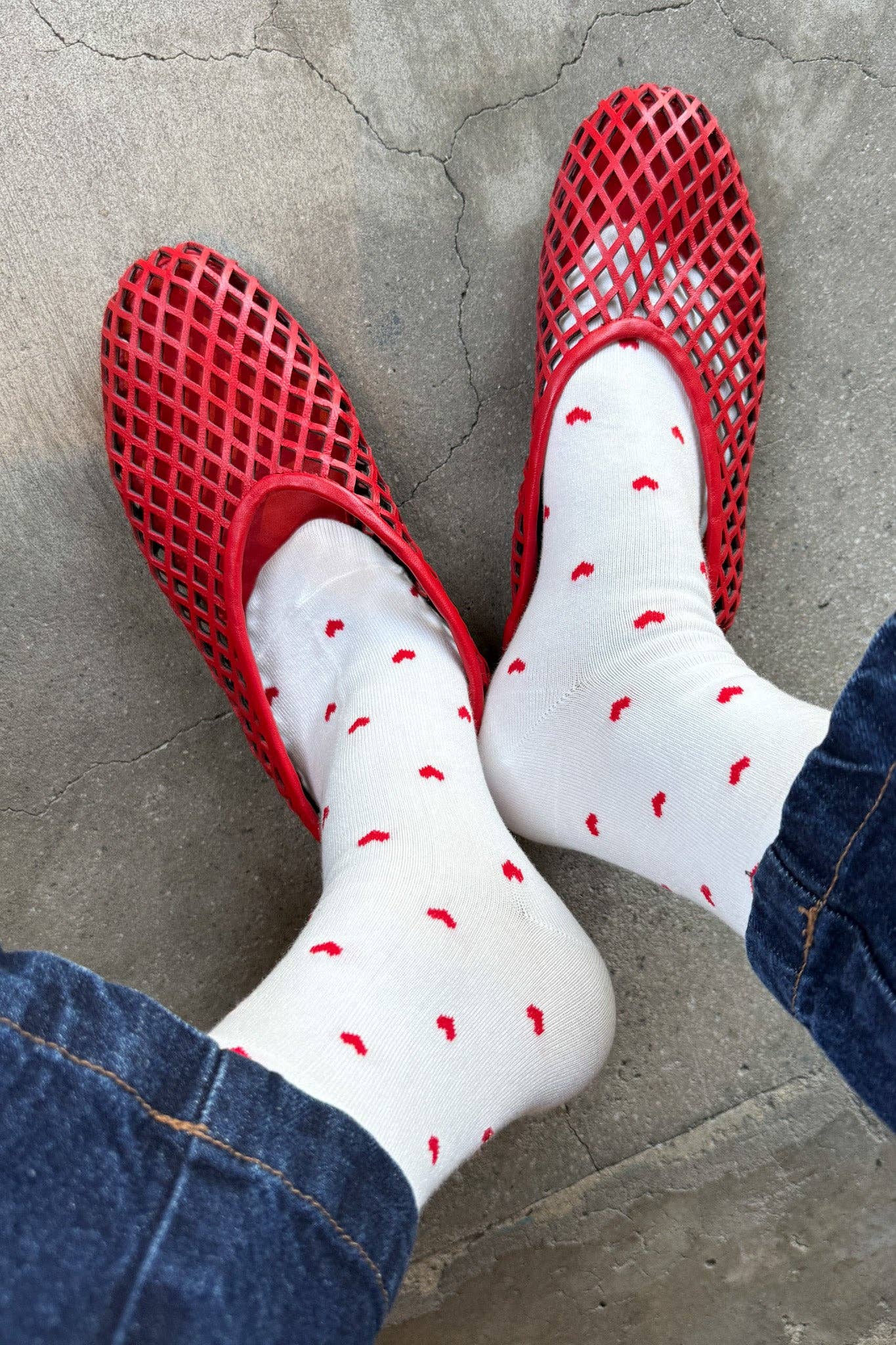 Patterned Sneaker Socks (wholesale): POLKA DOT - CREAM/RED