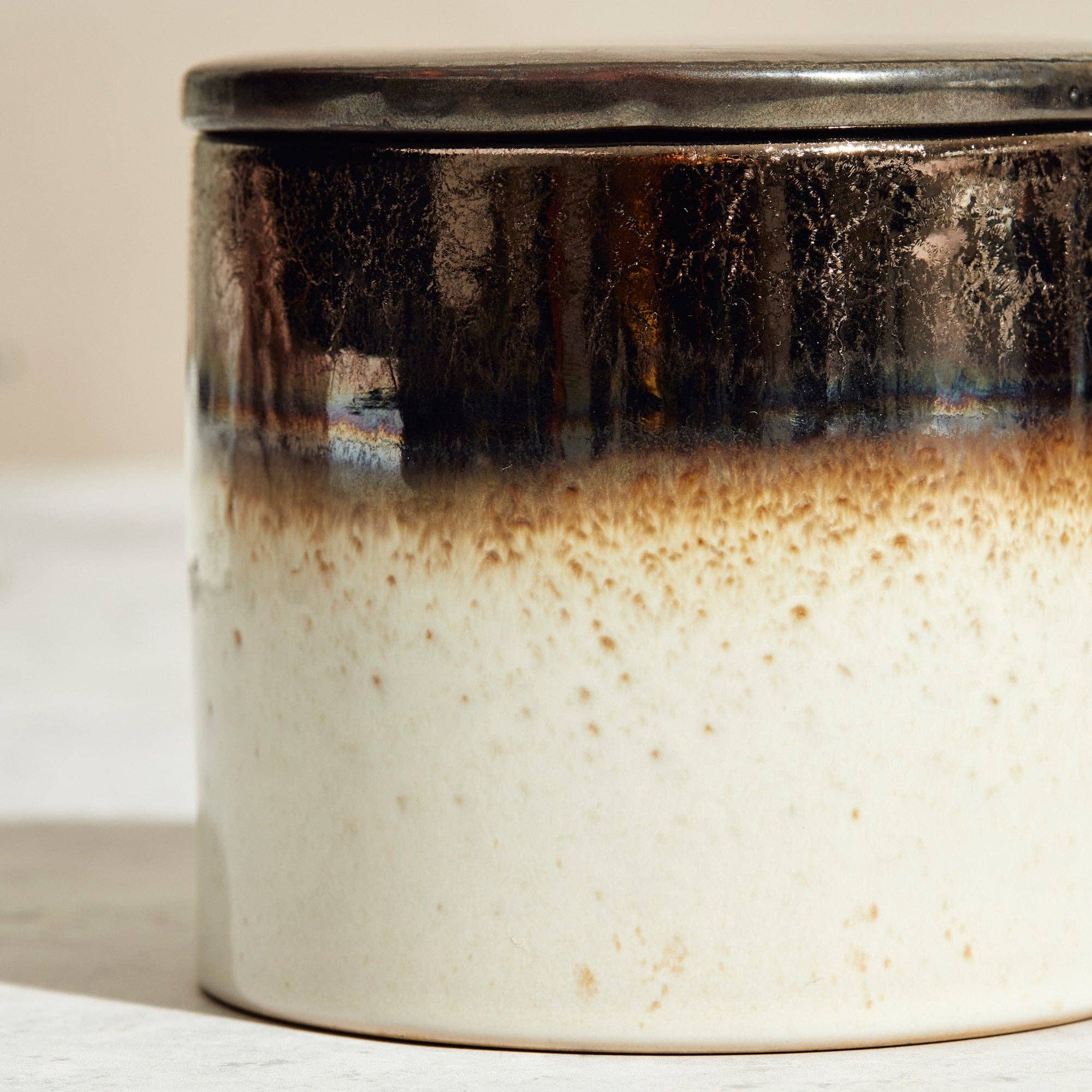 Kiln: Bronze & White Ceramic Candle - Lemon & Lavender: Lemon & Lavender
