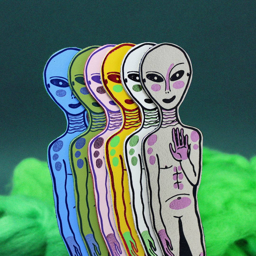 Alien Bookmark: Apple