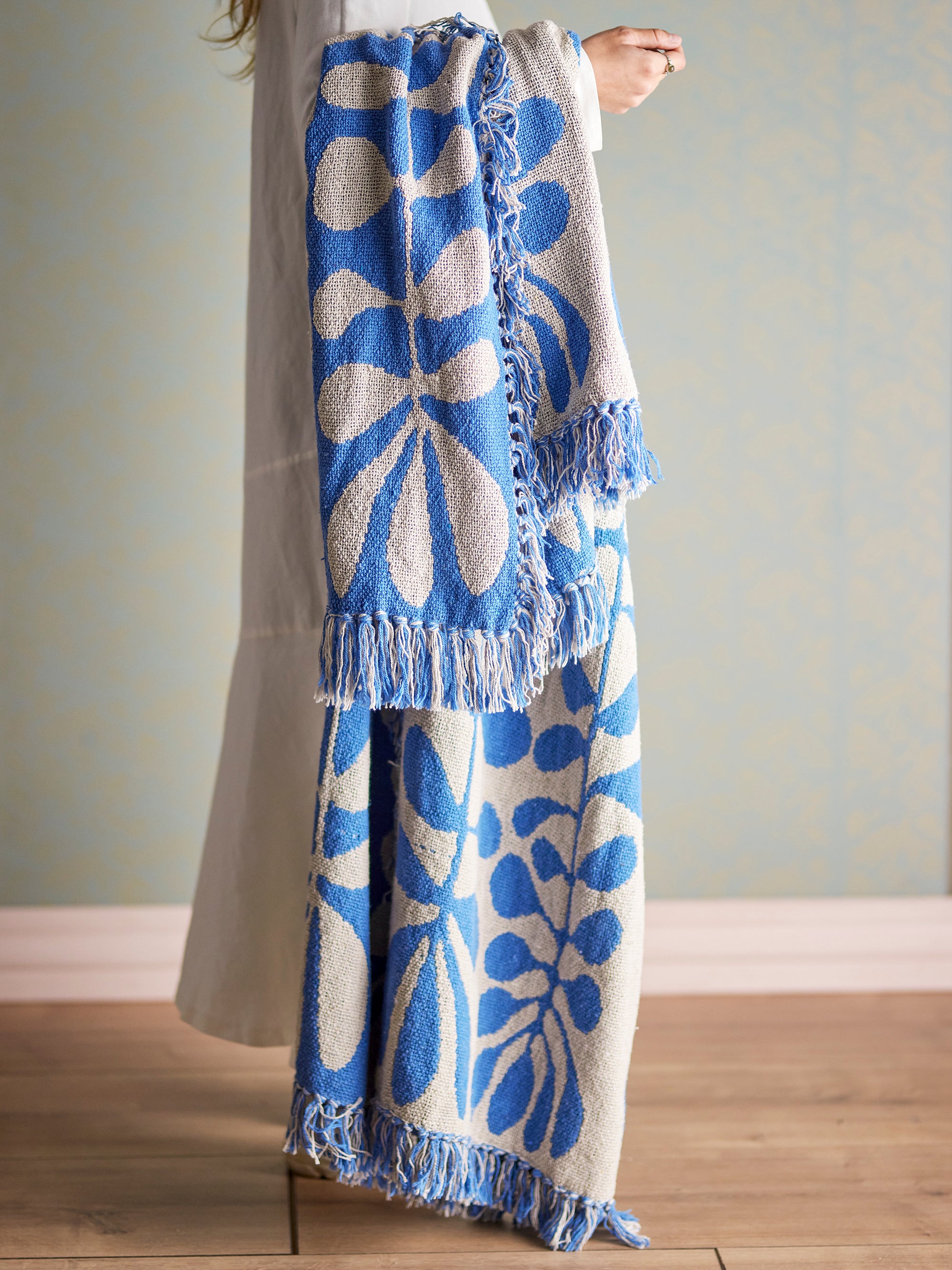 Nevine Throw