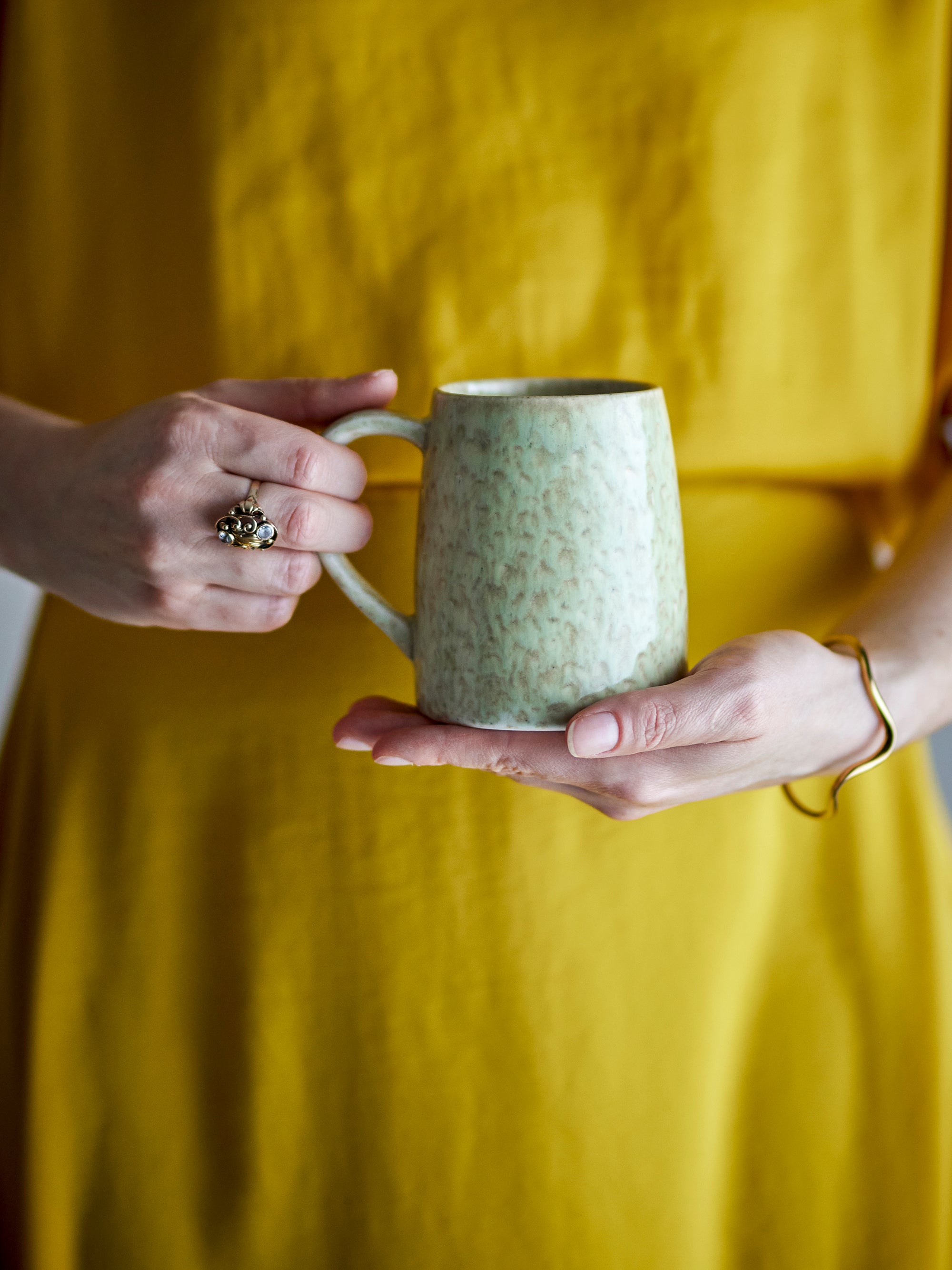 Winnie Mug, Light, Stoneware