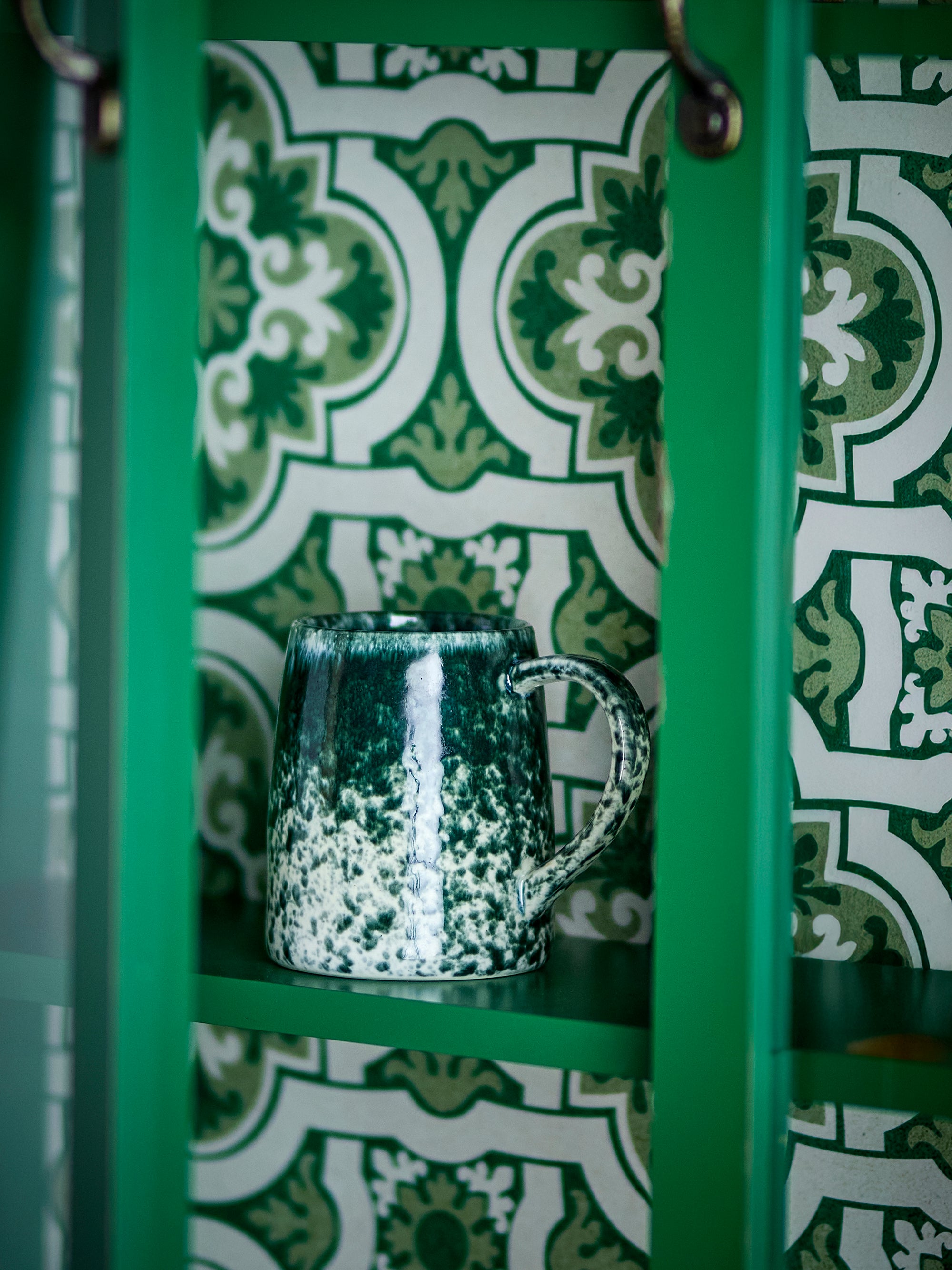 Winnie Mug, Dark, Stoneware