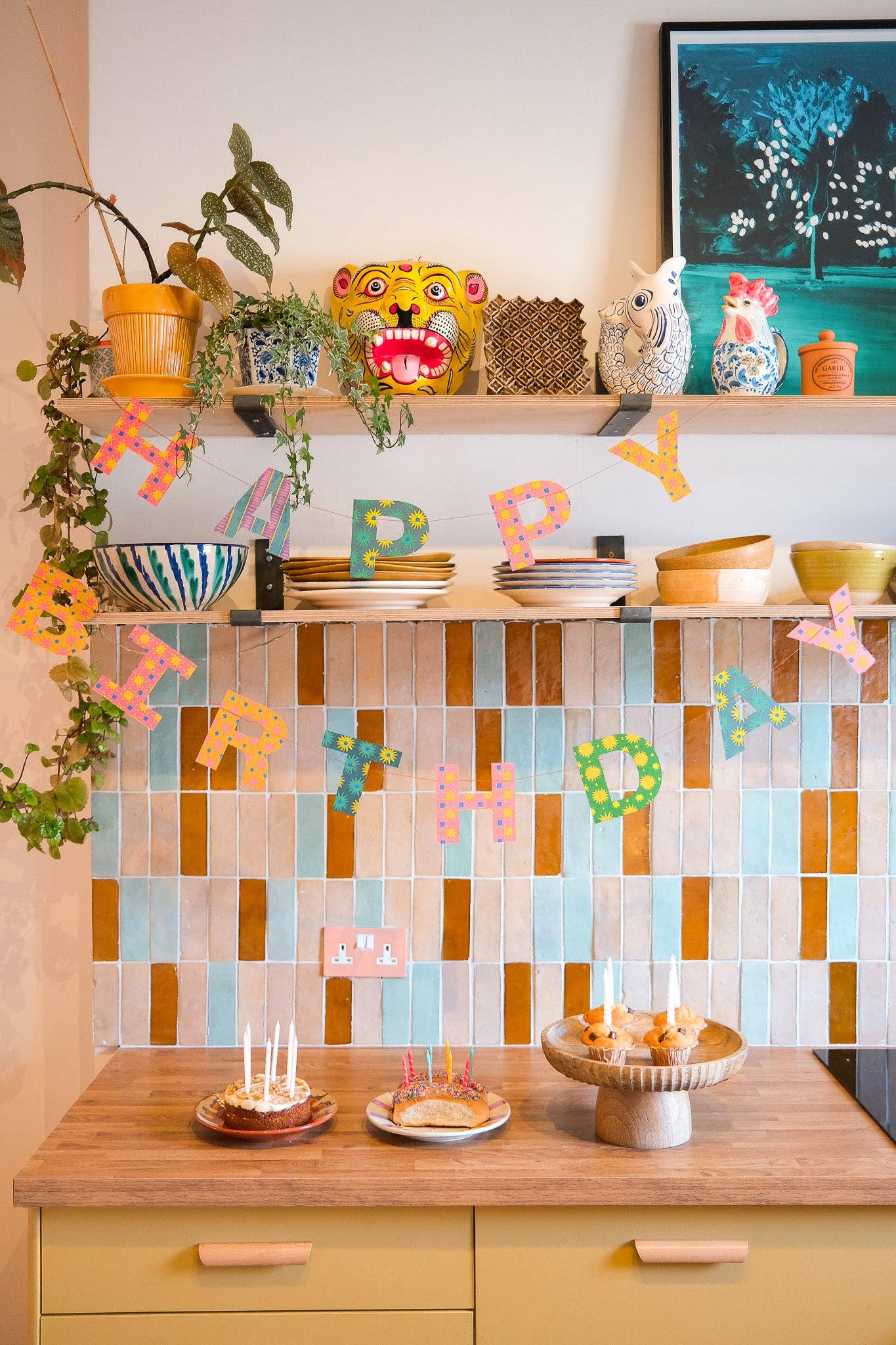 UK/EU: Bright Happy Birthday Sewn Garland