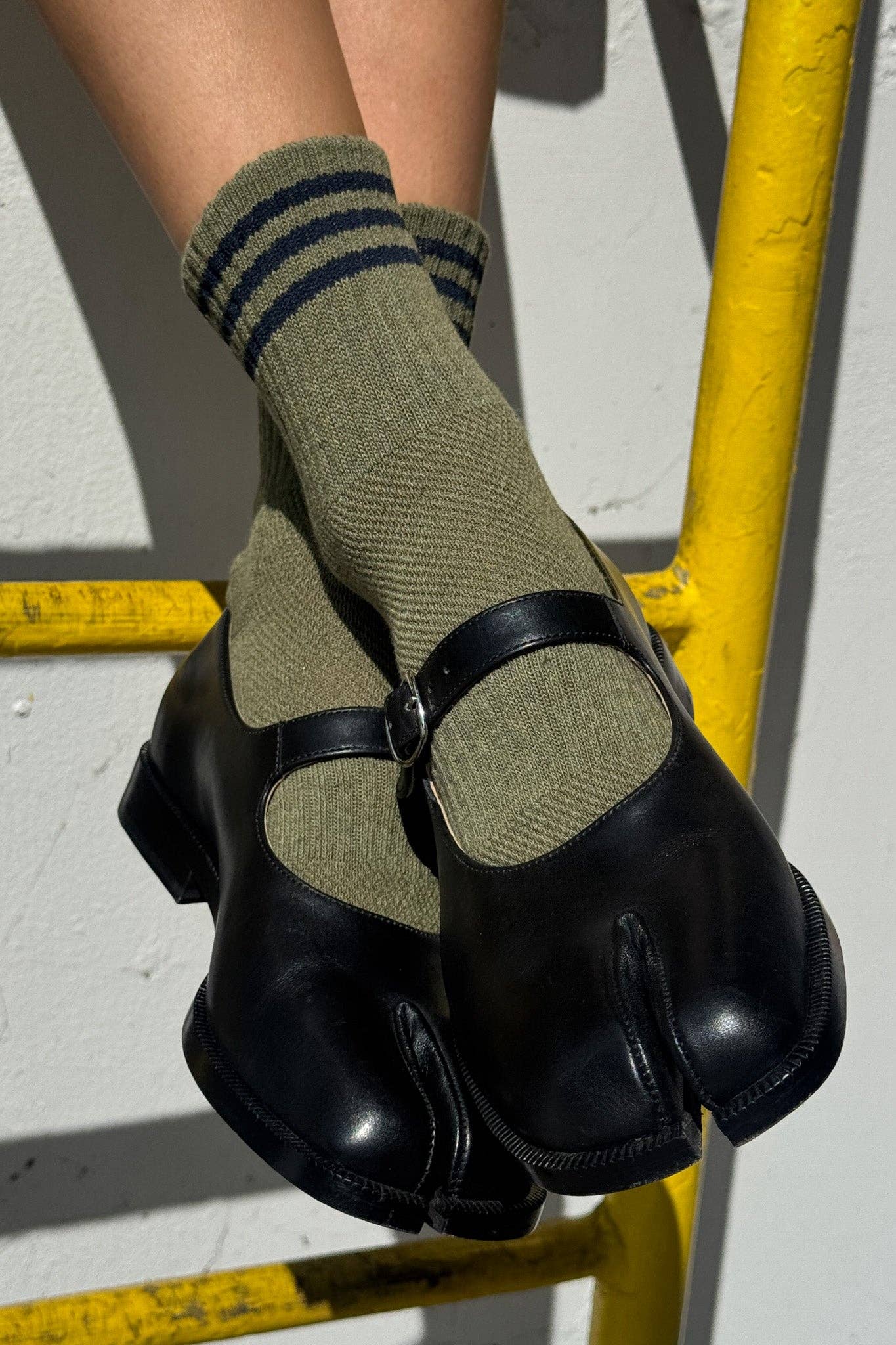 Girlfriend Socks: Scarlet