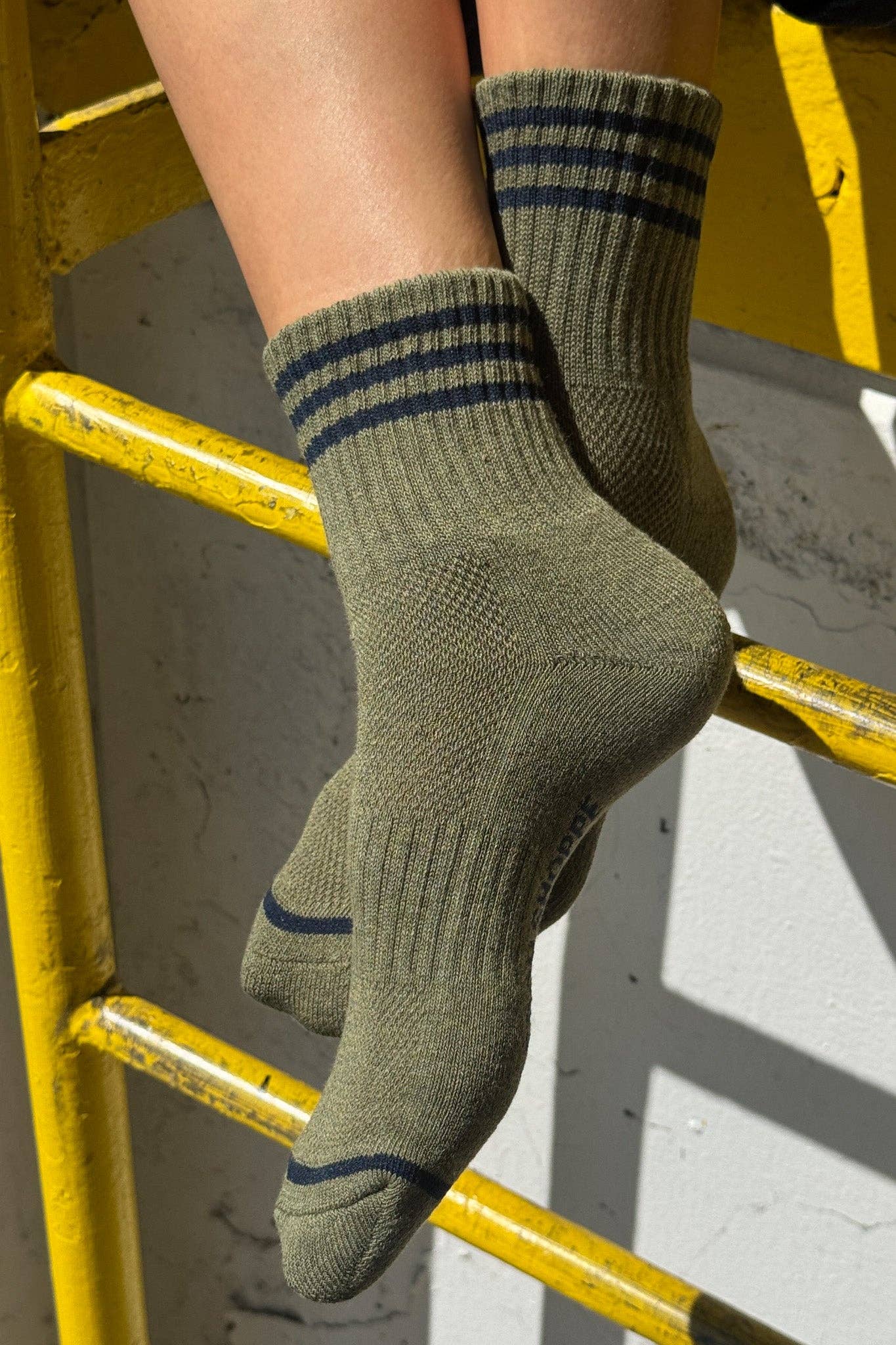 Girlfriend Socks: Scarlet