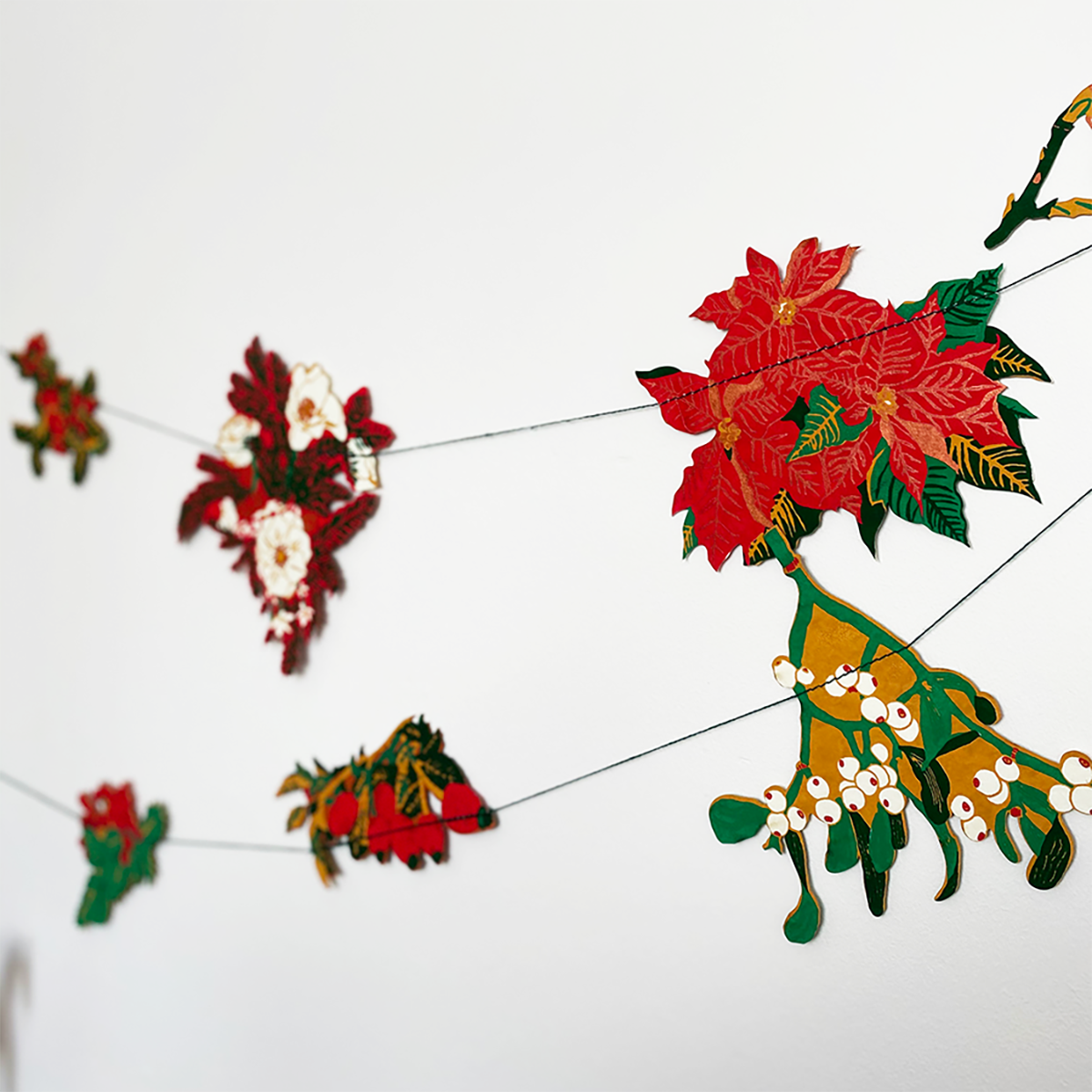 UK/EU: Foliage Sewn Garland