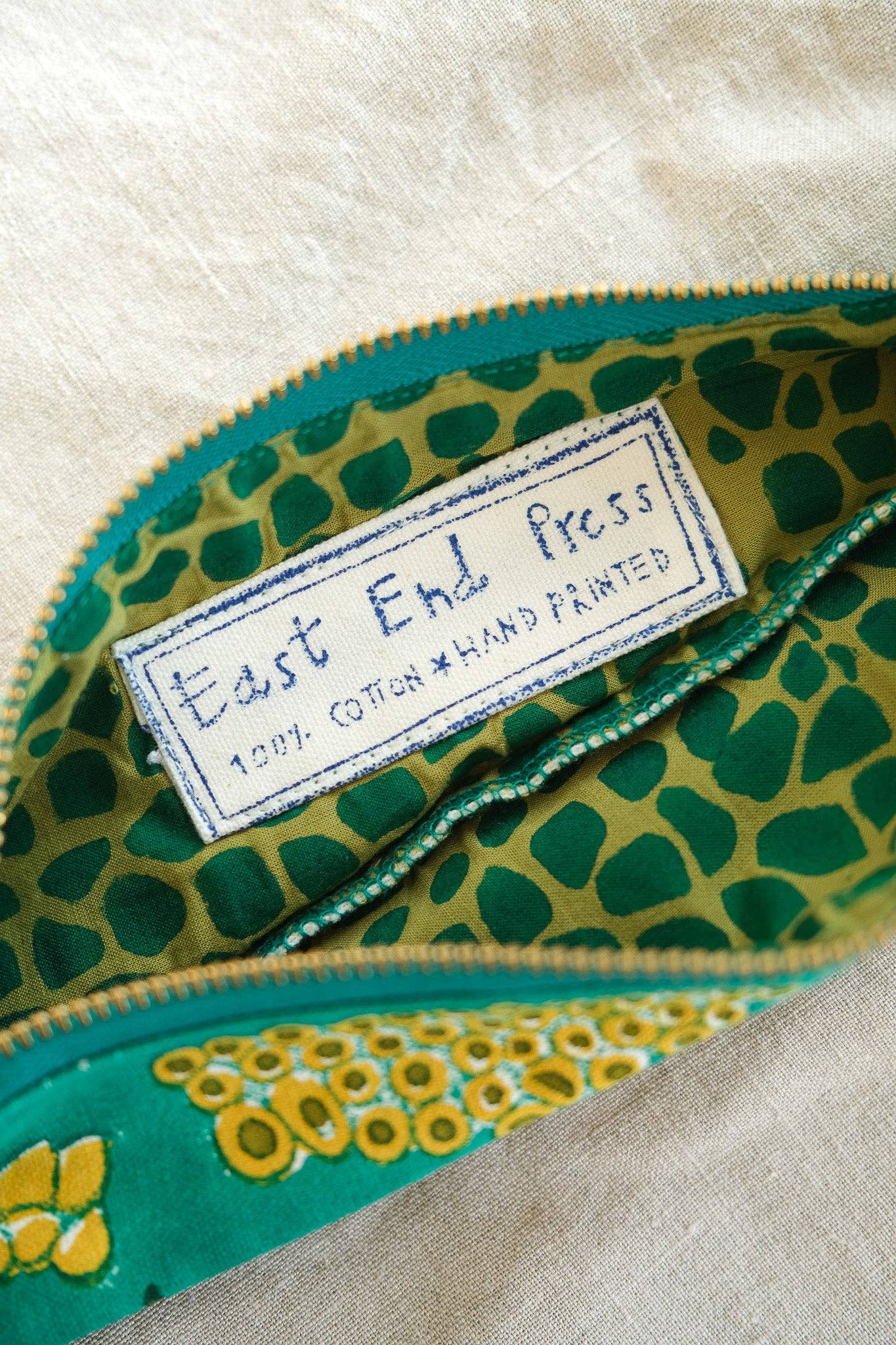 Alligator Fabric Case