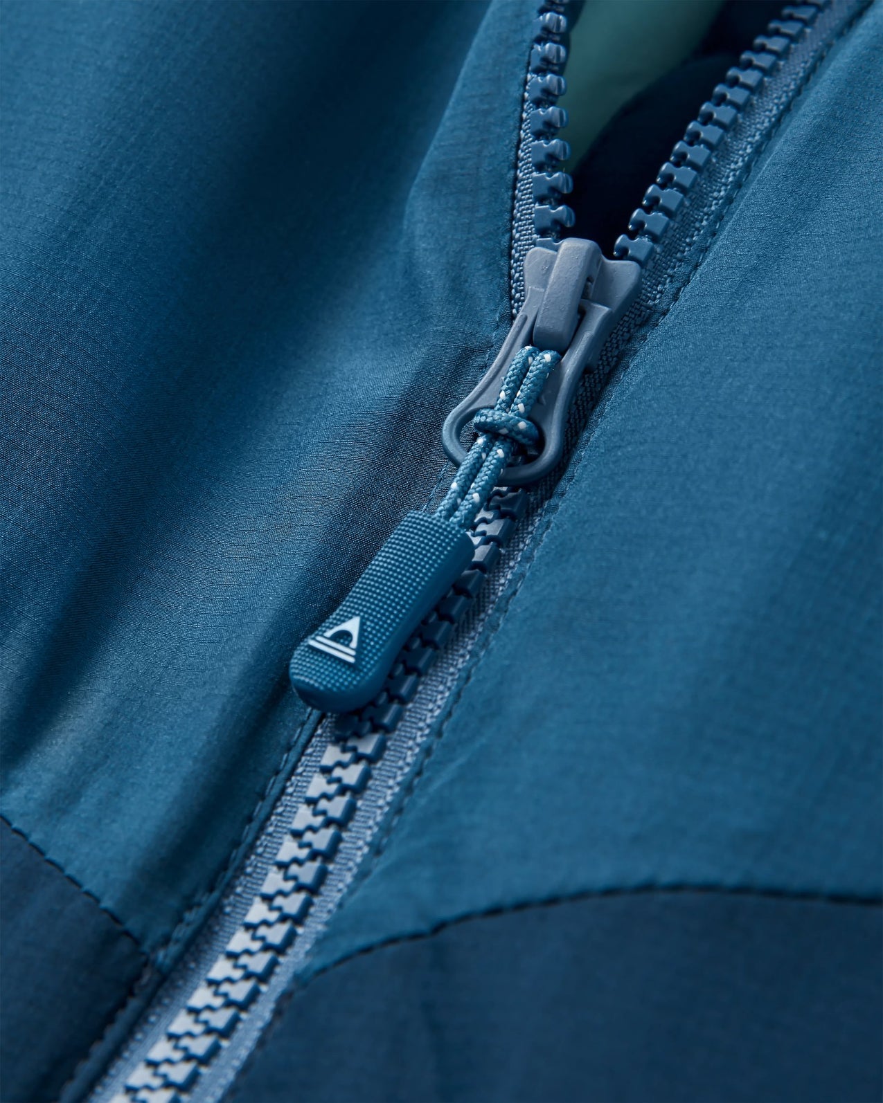Daybreak Lightweight Men's Recycled Thermore® Insulated Jacket