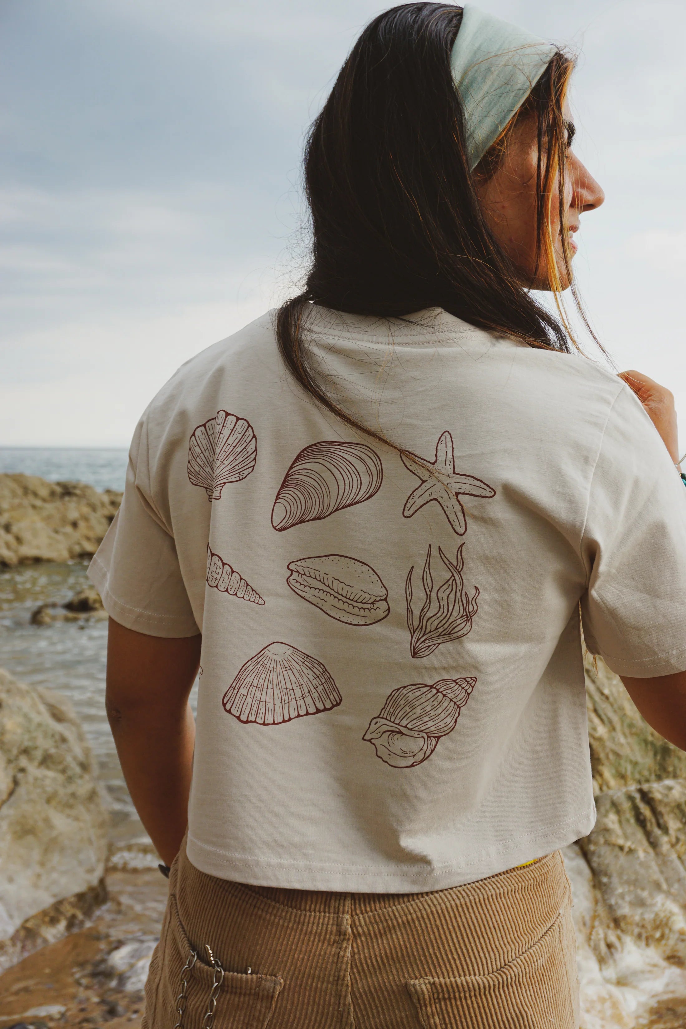 SHELL CROPPED TEE