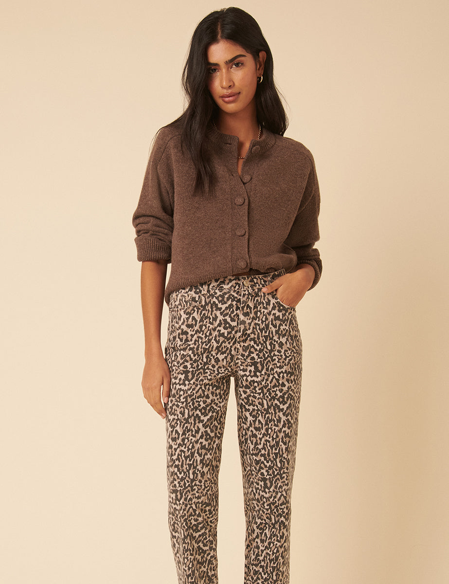 TAPERED STRAIGHT LEG