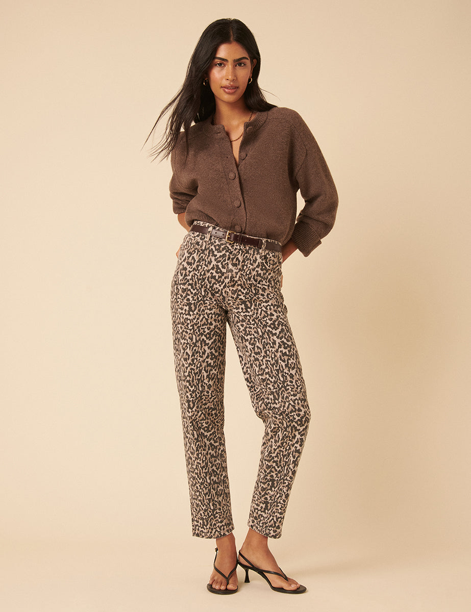 TAPERED STRAIGHT LEG