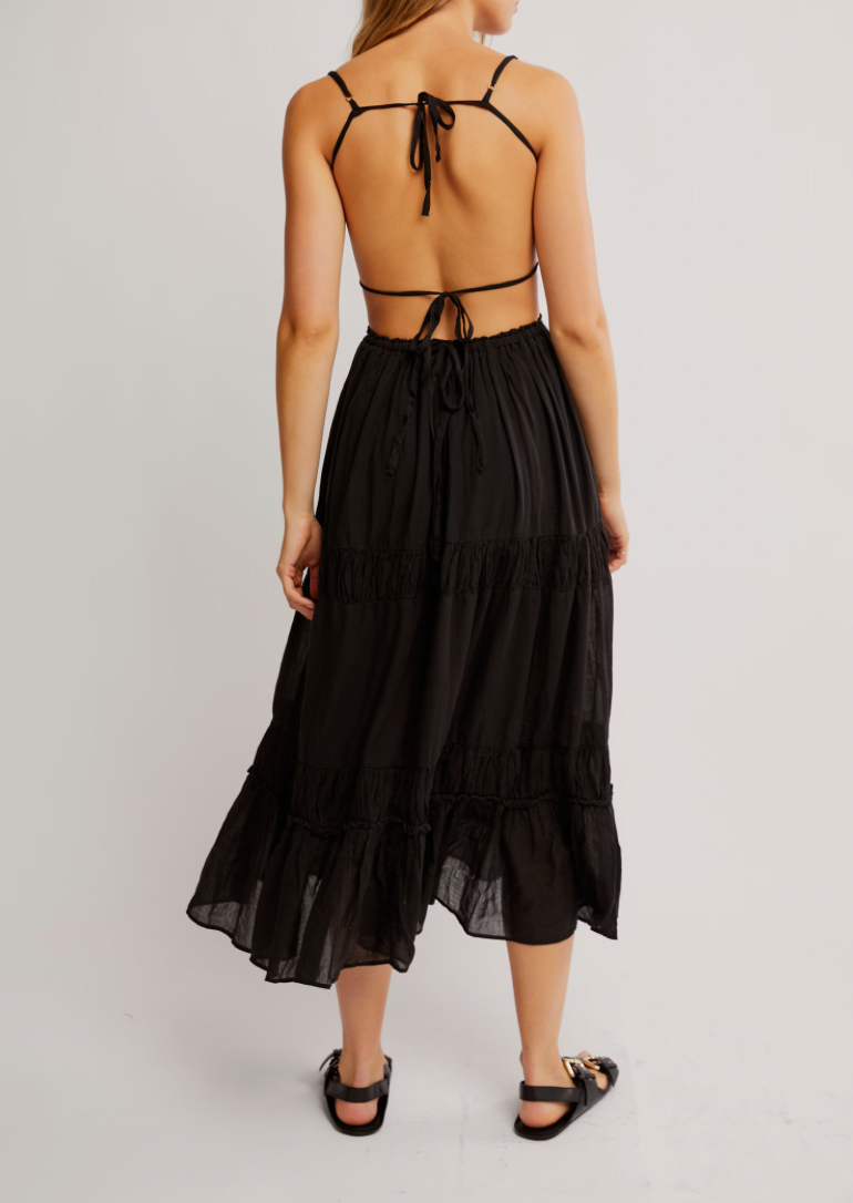 TAKING SIDES MAXI