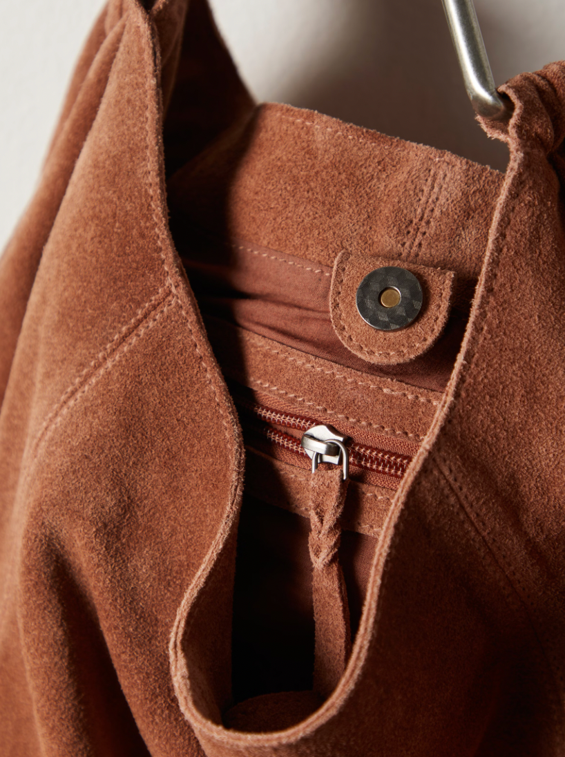BOBBI SLOUCH SUEDE TOTE - SADDLE