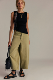 LAYDOWN CHINO / ALOE