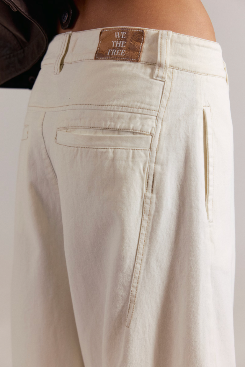 LAYDOWN CHINO - CLEAN IVORY