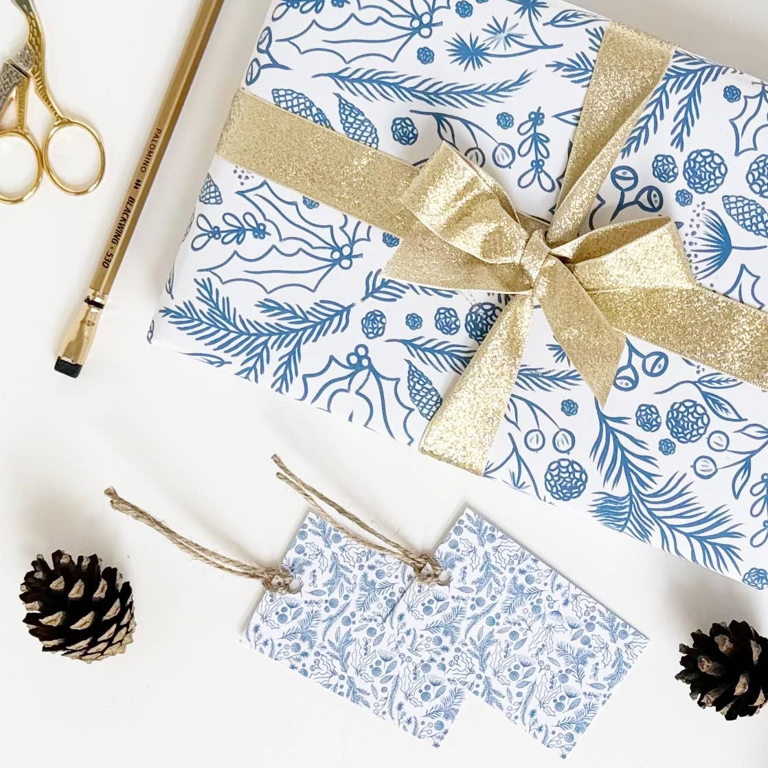 Season's Greetings Blue Gift Wrap: 10 sheets