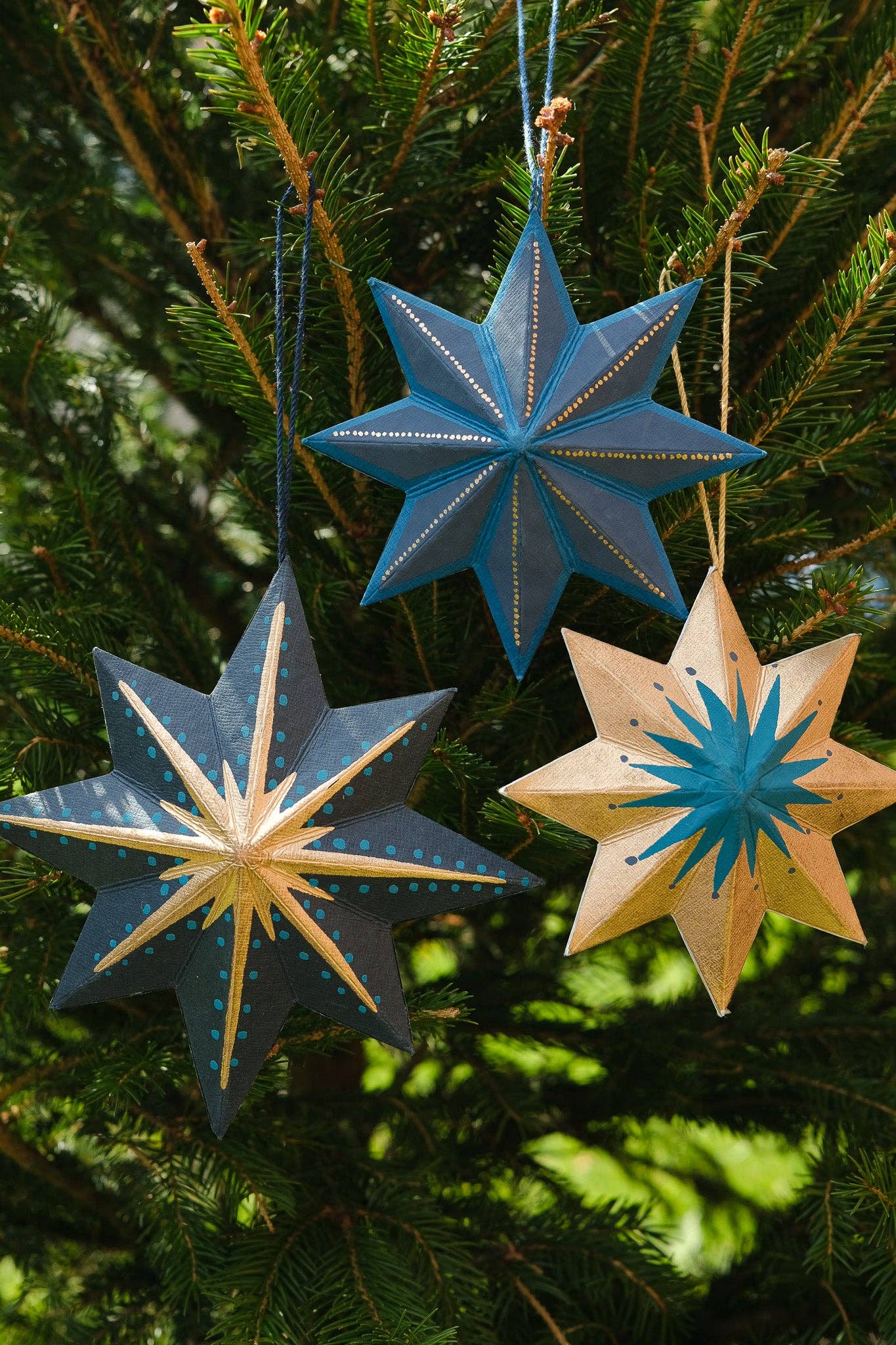Twinkling Star Screen-Printed Board Decoration