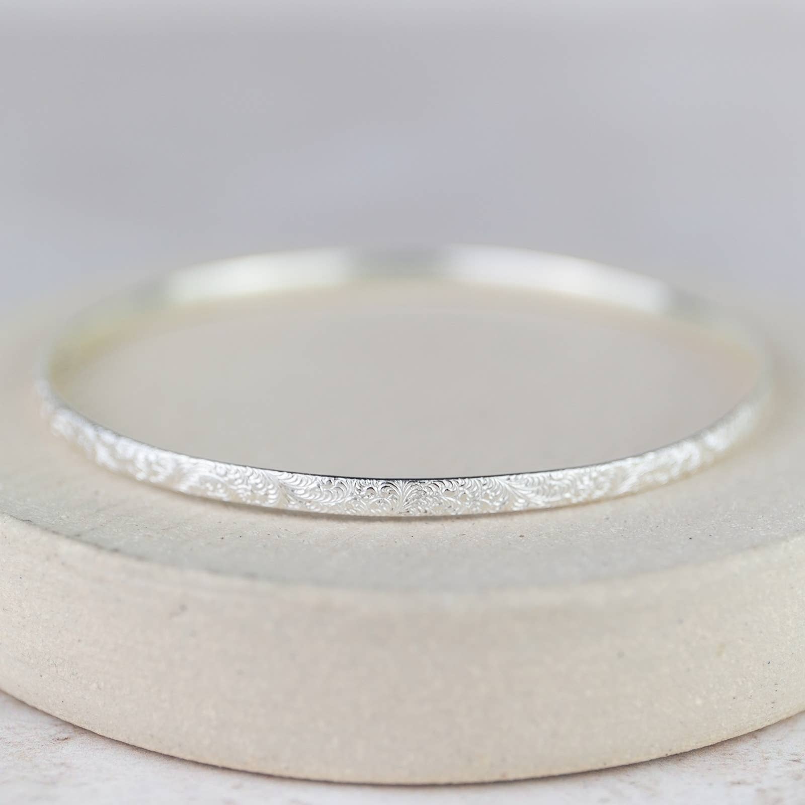 Sterling Silver Lace Bangle: 7cm