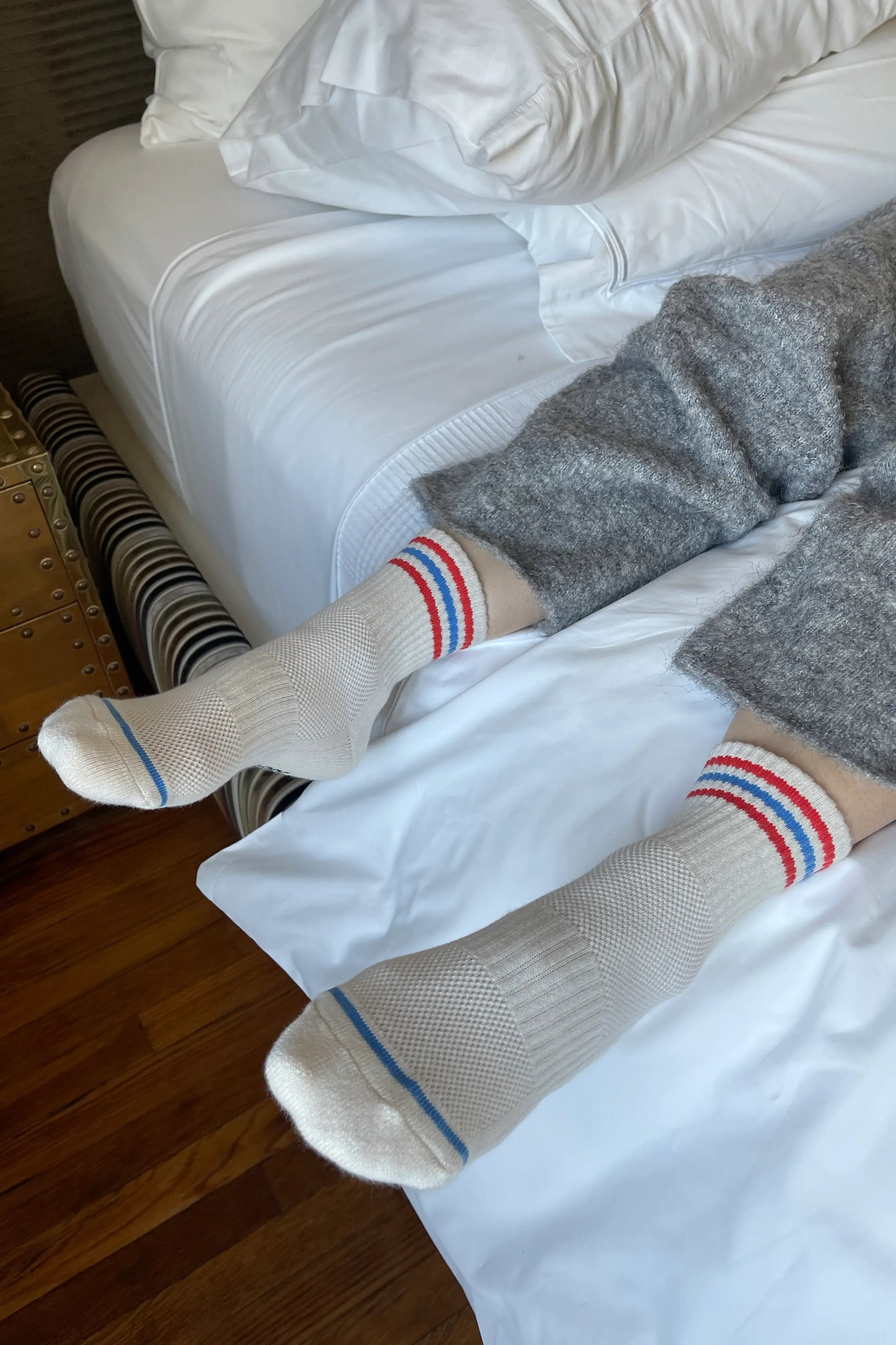 Girlfriend Socks: Bellini