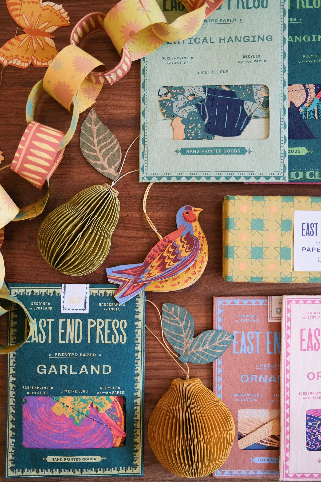 UK/EU: Vegetable Sewn Garland