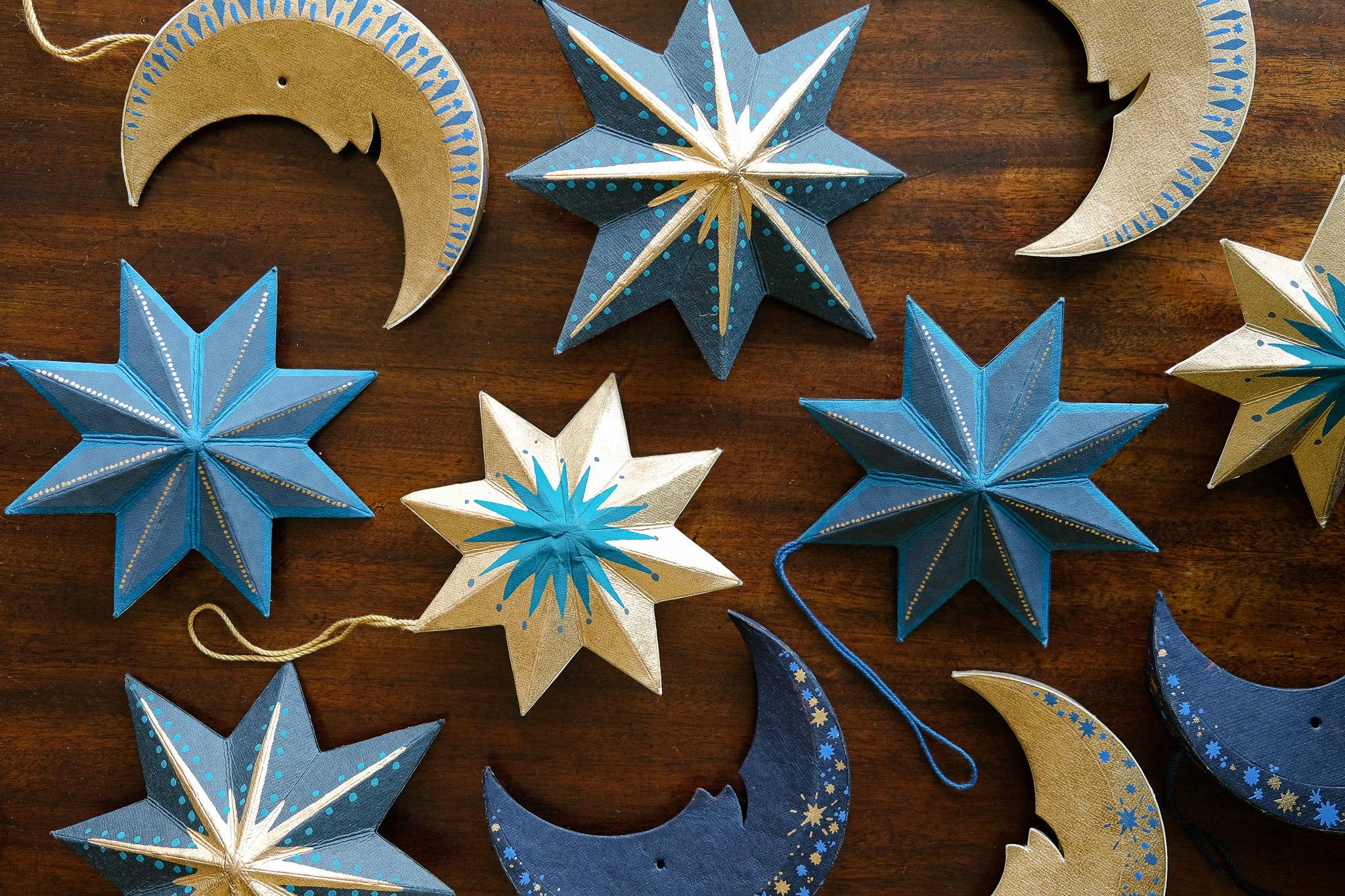 Twinkling Star Screen-Printed Board Decoration
